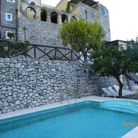 아파트 Sleeps 4 Pool Wifi T639314 *